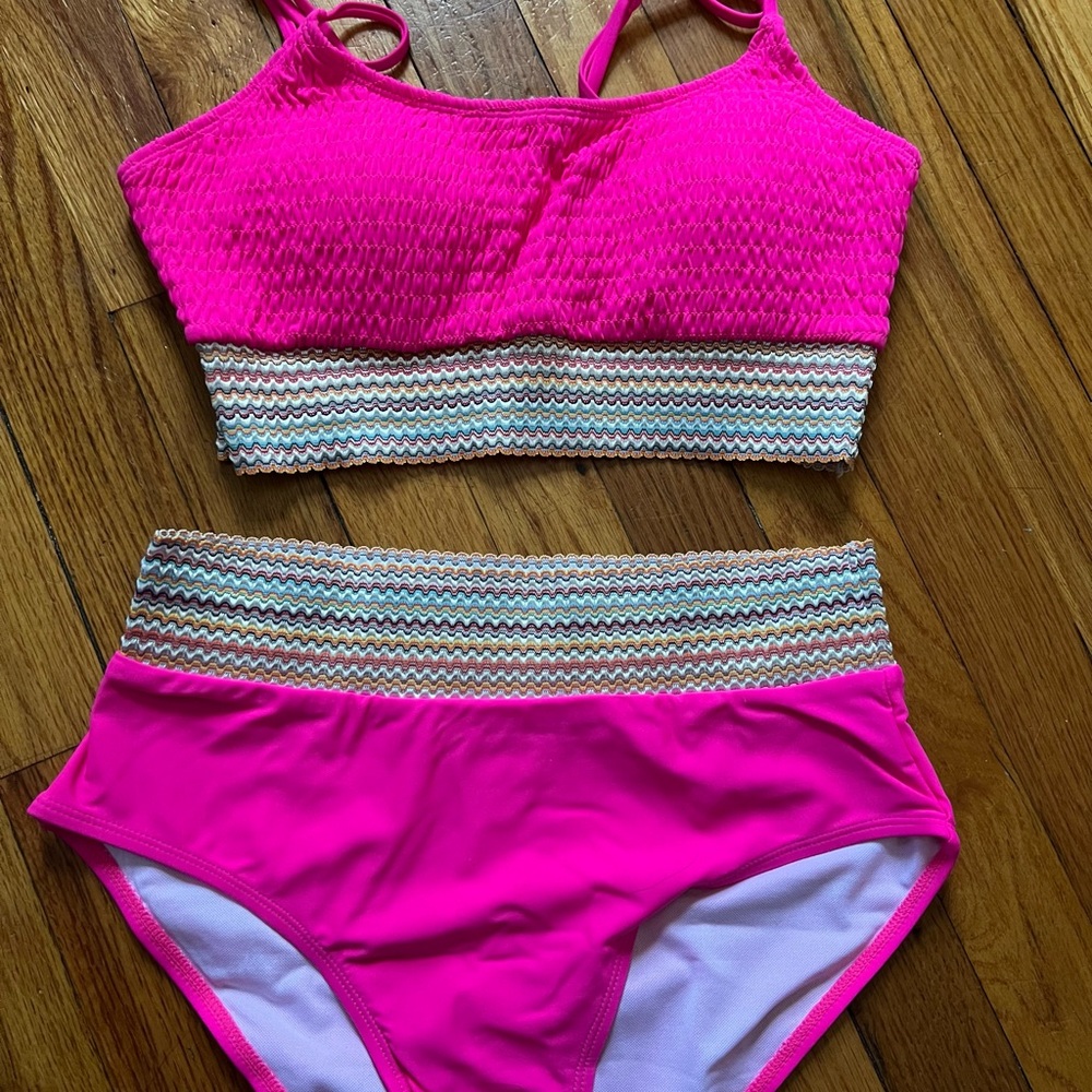 NEW- Vibrant Pink Women's Swim Set